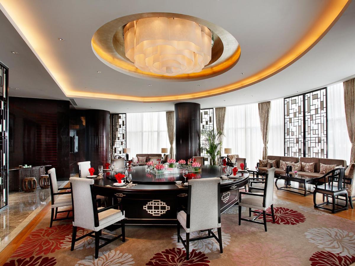 Sofitel Guangzhou Sunrich - Registration Service And Free Shuttle Bus To Canton Fair Complex Екстер'єр фото